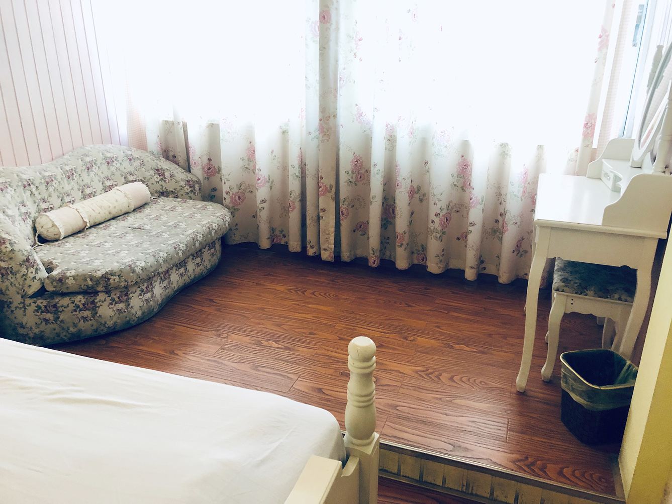 雅致大床房