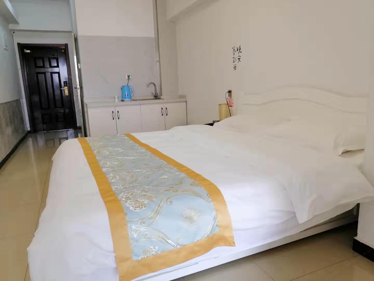 舒适大床房