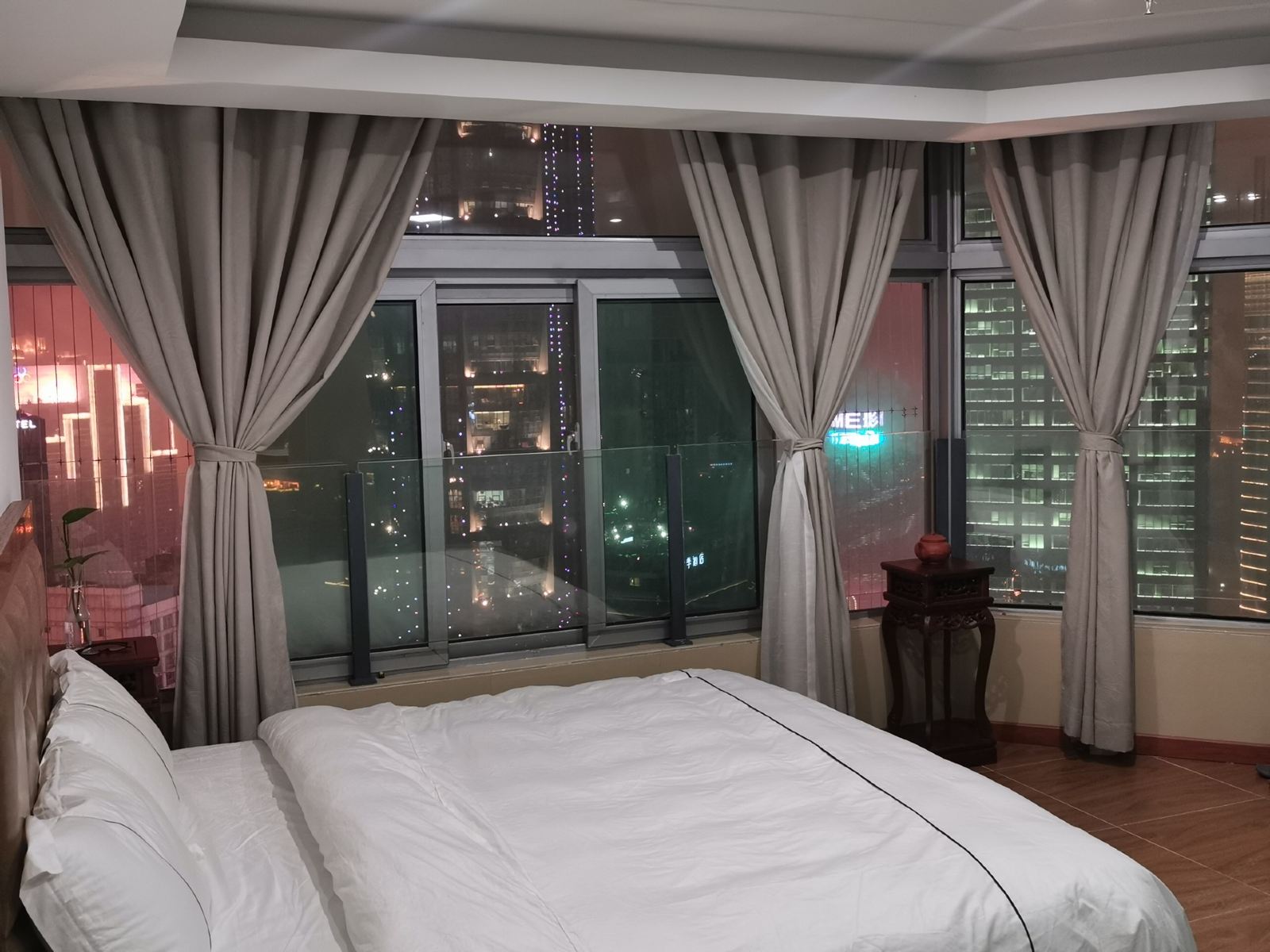 舒适大床房