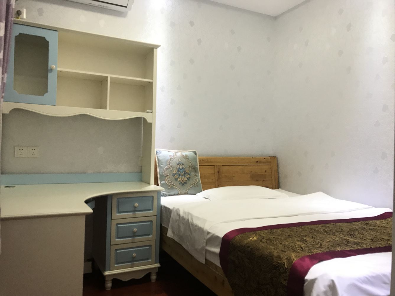 舒适豪华两居室