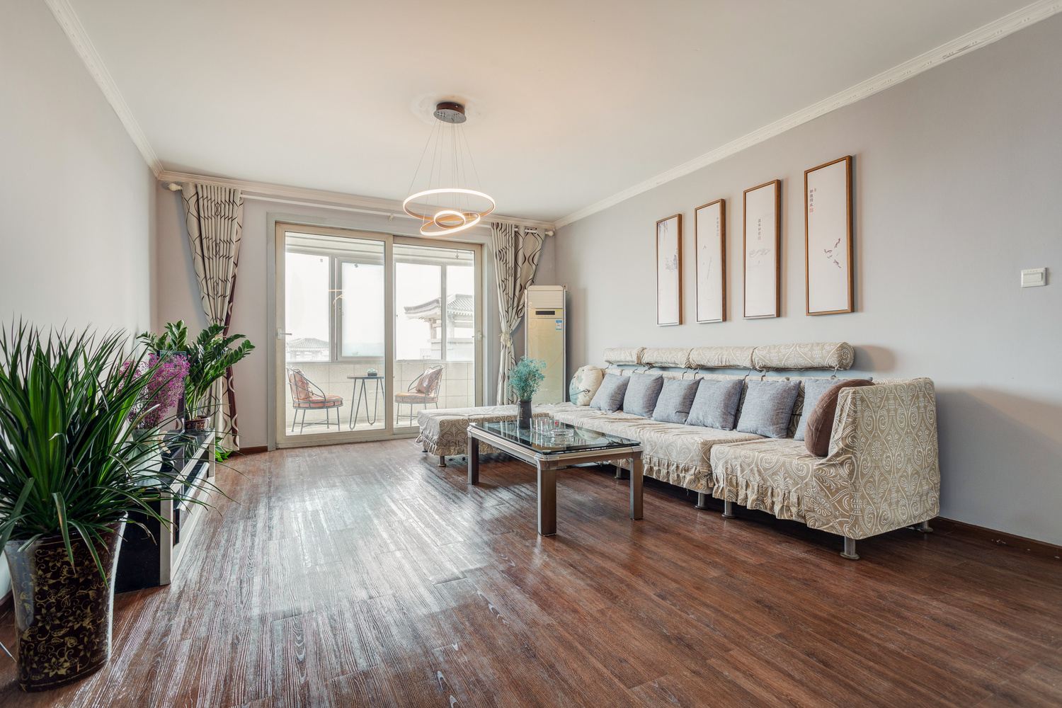 西安苏格拉小居公寓