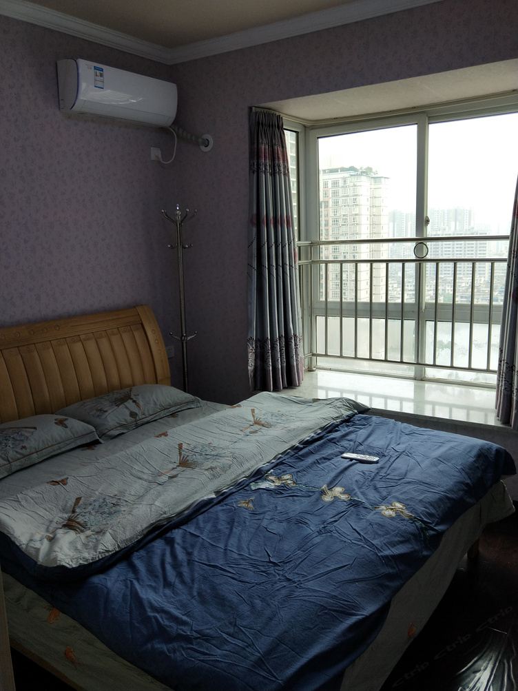 简约三室二厅套房