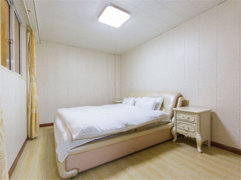 舒适四室一厅套房