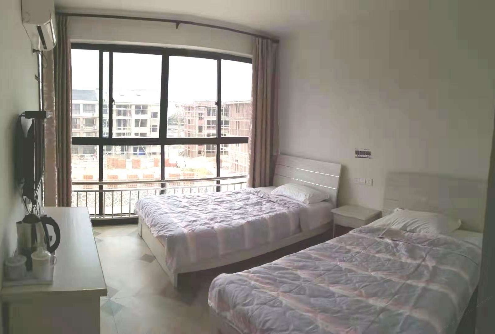 简约双床房
