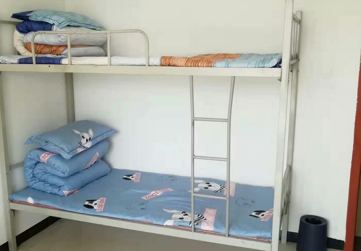 两人间(床位)(公共卫浴)