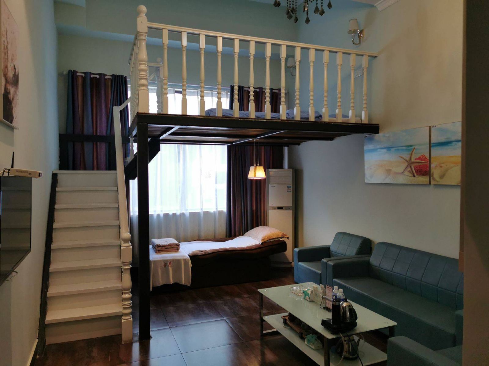 休闲经典loft主题房