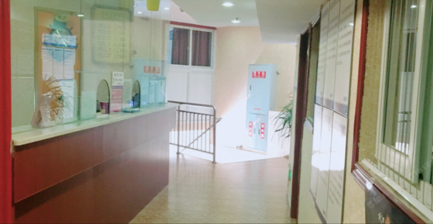 重庆垚顺宾馆民心佳园店