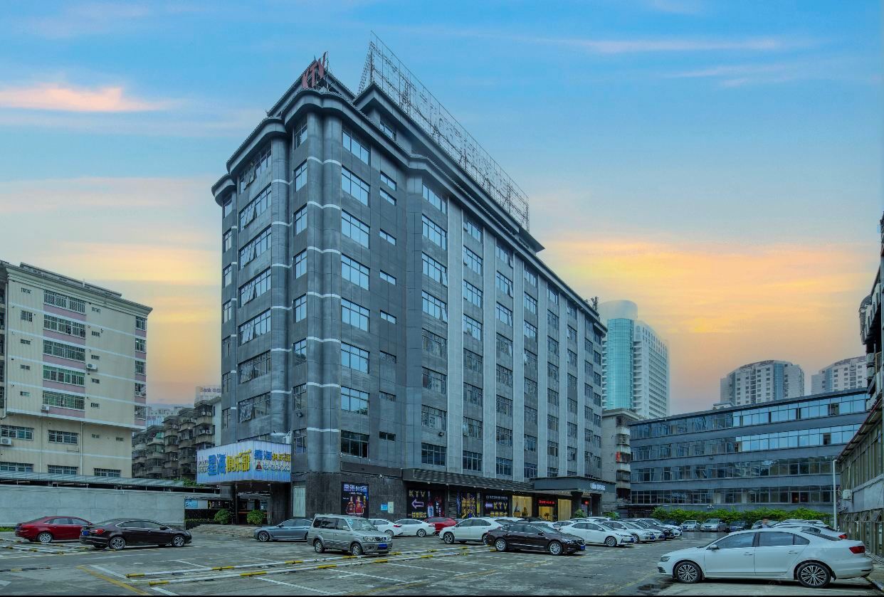 柏纳酒店(惠州港惠购物中心店)