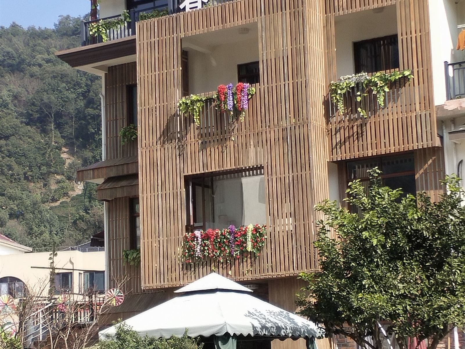 杭州春舍客栈(白龙路分店)