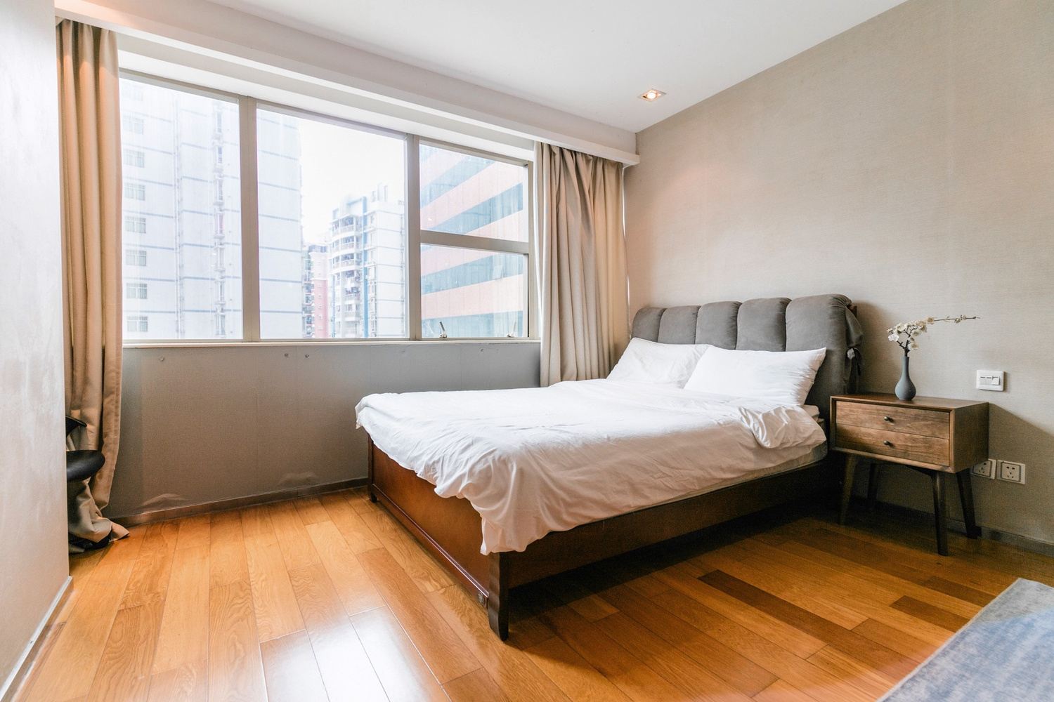 深圳普雅小居公寓