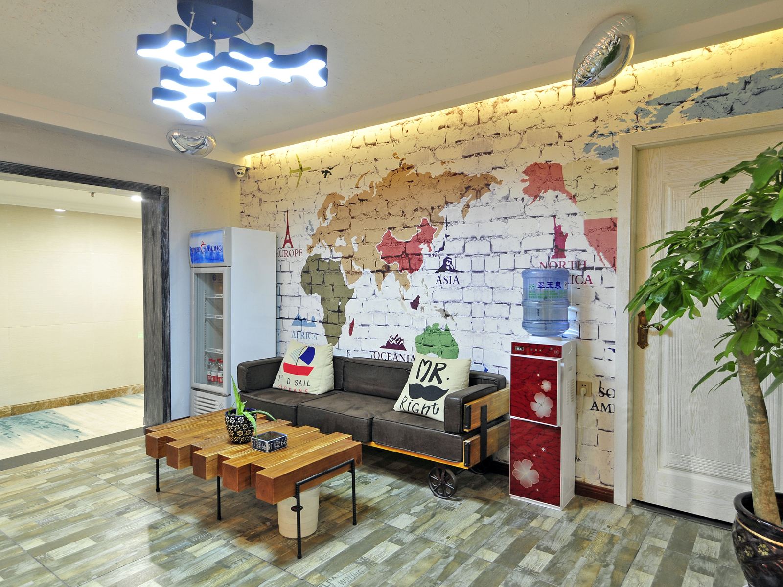 Bostie艺术酒店(贵阳花果园国际中心店)