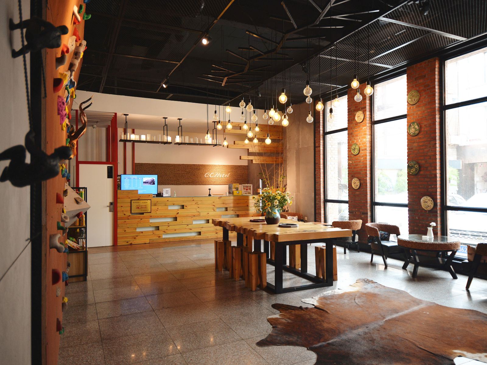 朗云酒店(平山荷花楼店)