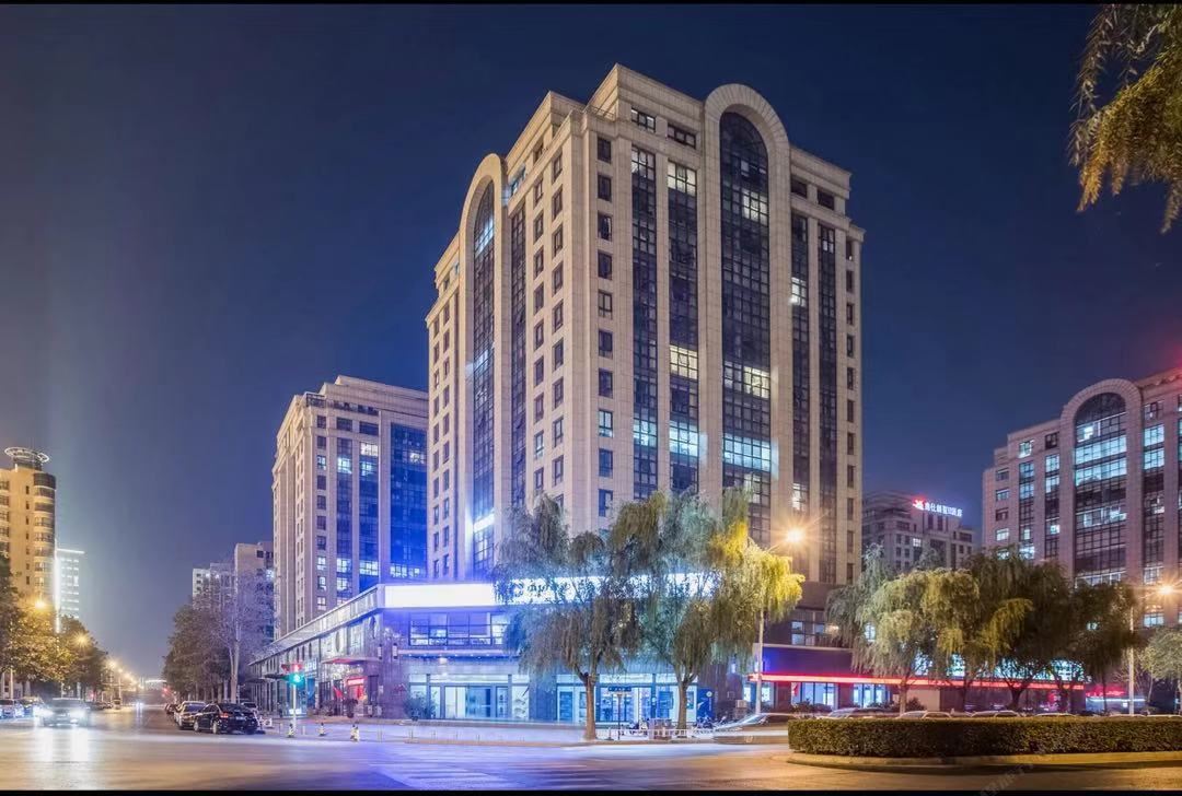 中州华舍酒店(郑州CBD会展中心店)