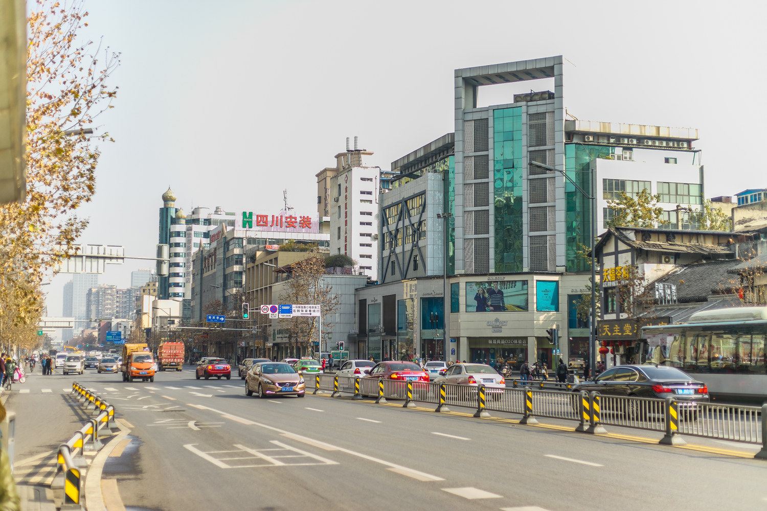 成都浪漫温馨中国红北极星之家公寓(2号店)