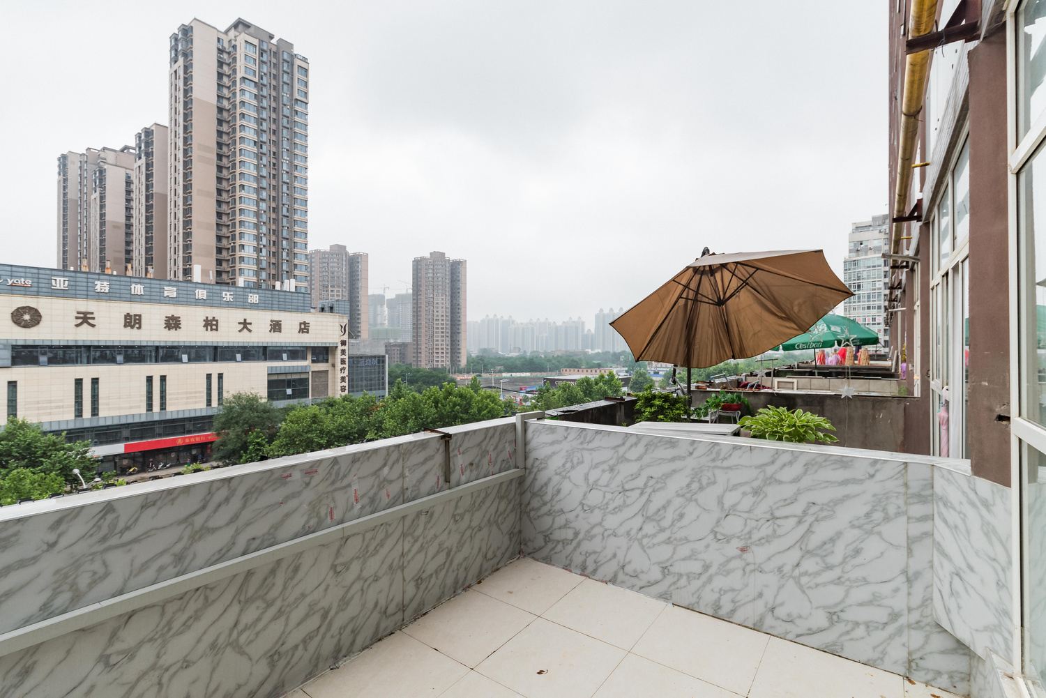 西安螃蟹在剥我的壳公寓(35号店)