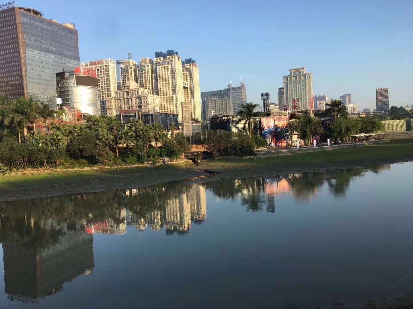 南宁圣展金橡子公寓