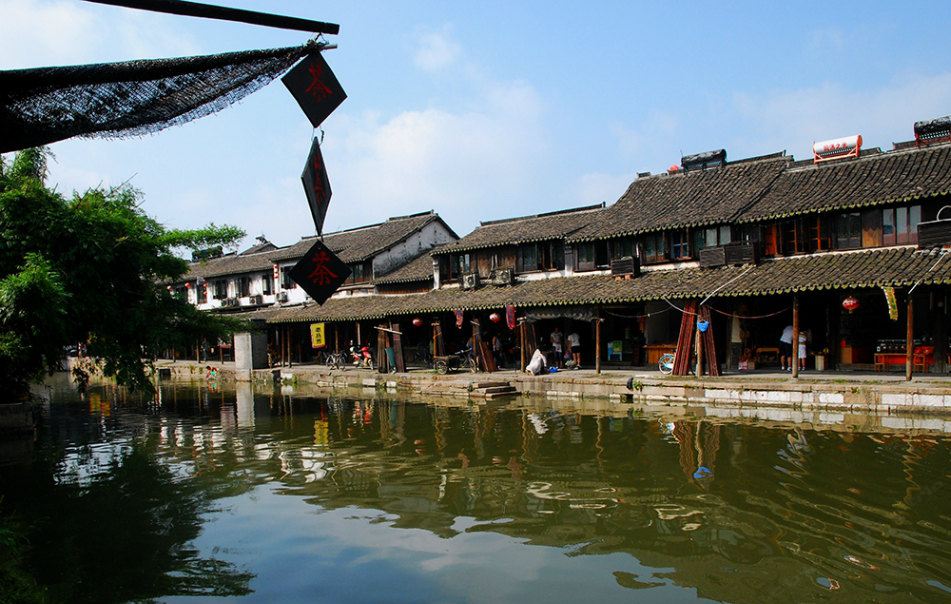 嘉善钟楼旅馆