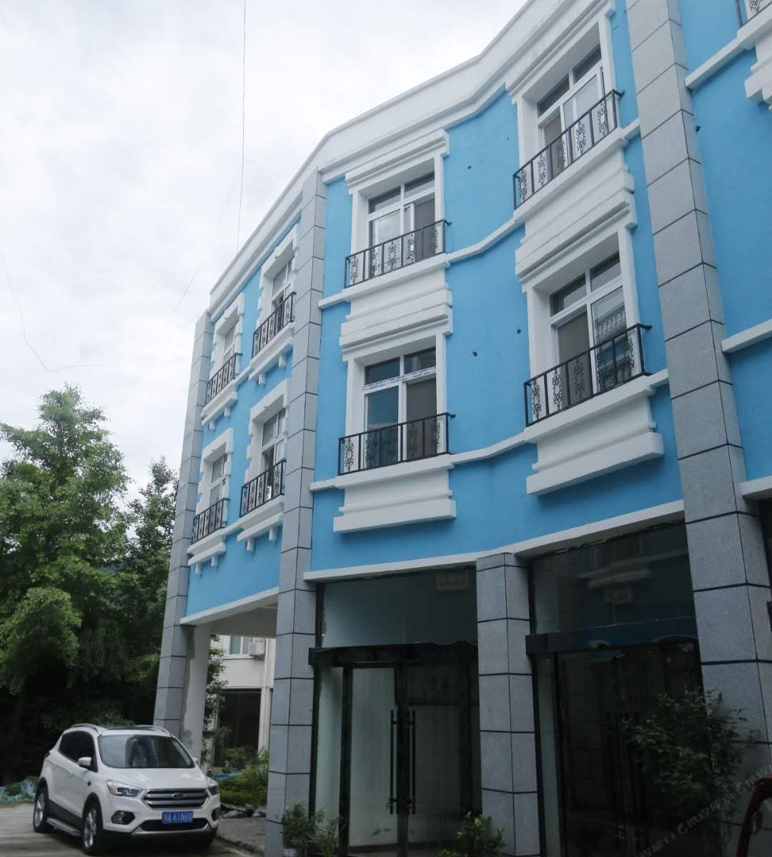彭州层城小居民宿