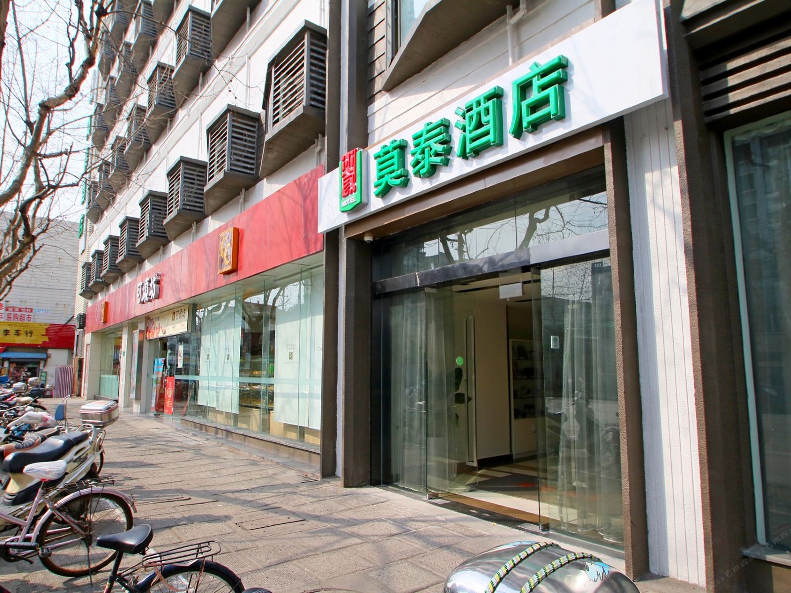 莫泰168(上海虹口足球场赤峰路地铁站店)