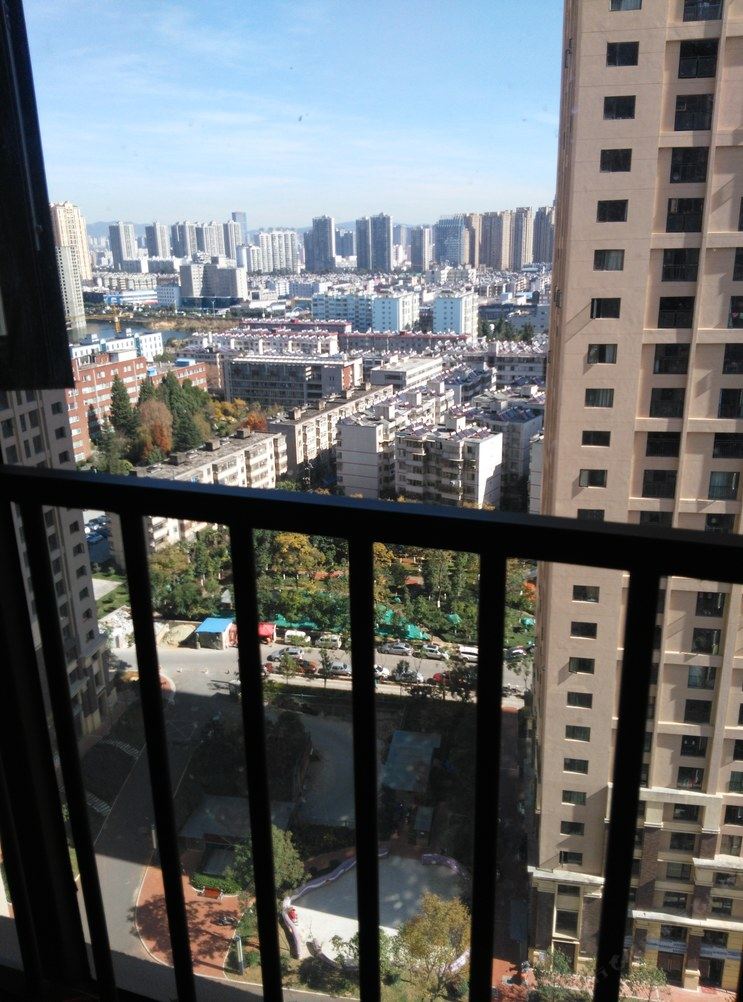 昆明莲花池畔酒店式公寓(教场东路店)