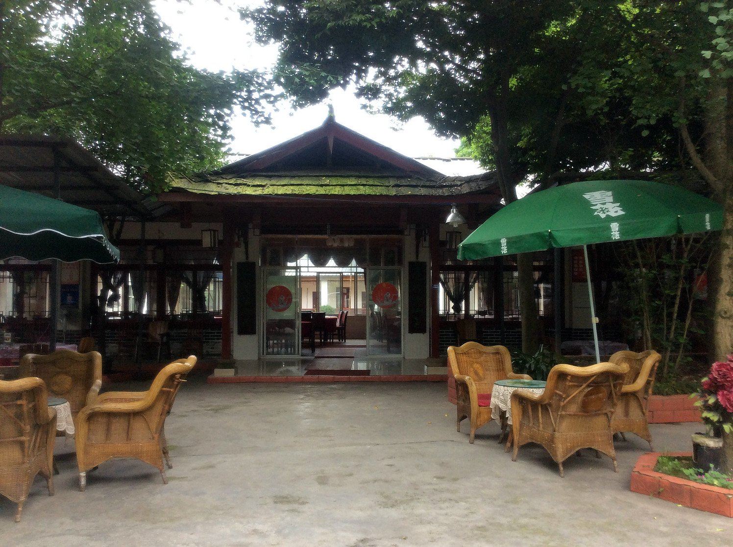 都江堰青城山成都都江堰青城山过江鸡鱼庄住宿