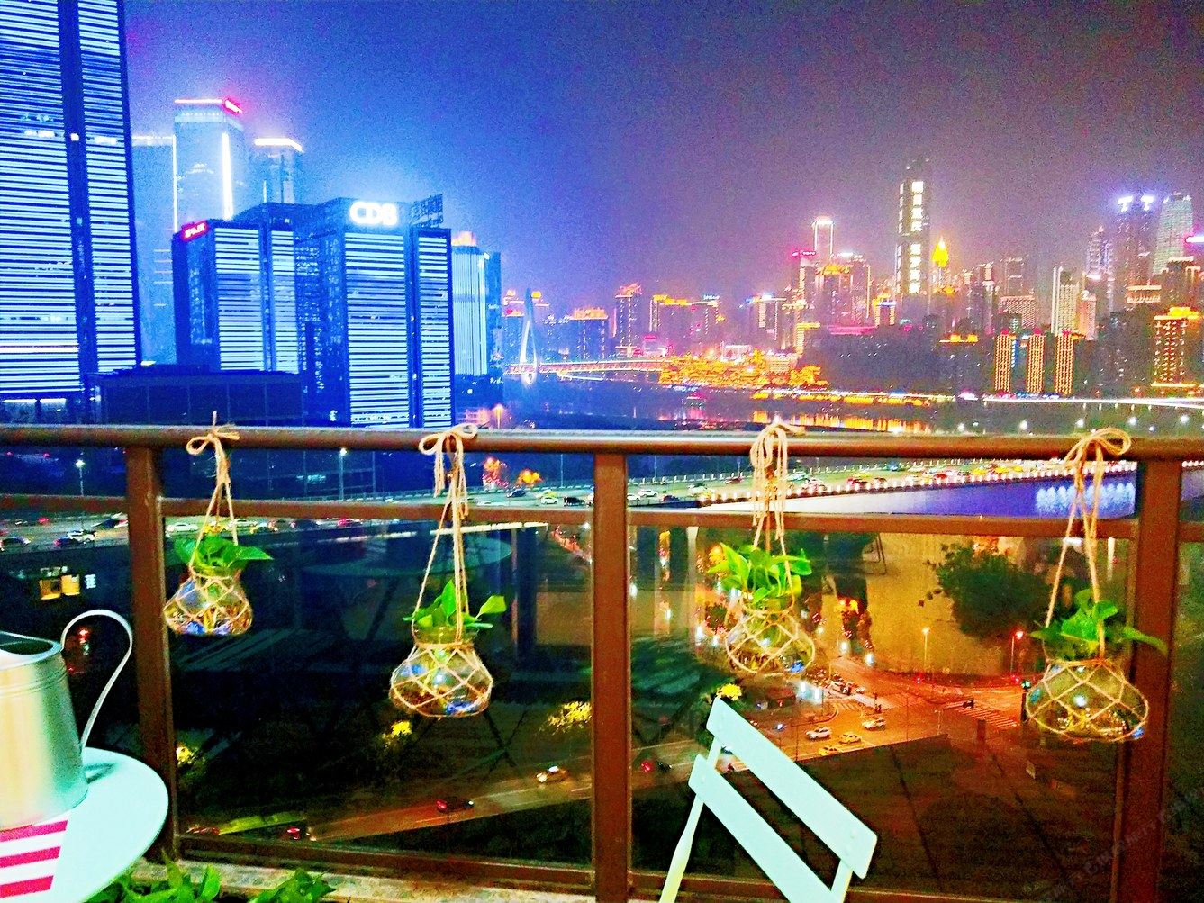 重庆妞的花房公寓(刘家台路分店)