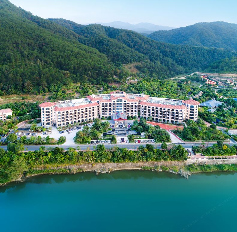 龙岩天子温泉旅游度假区(珑泊湾大酒店)