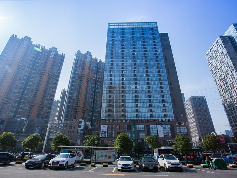 非繁·万珍文艺酒店(湖北大学店)