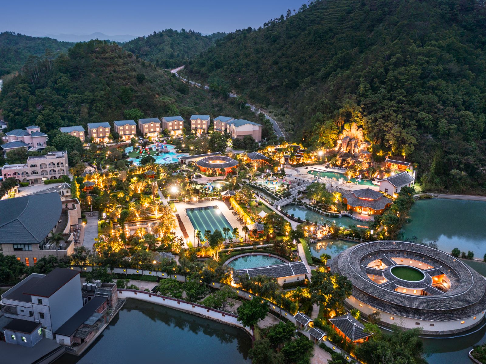 五华热矿泥温泉度假村