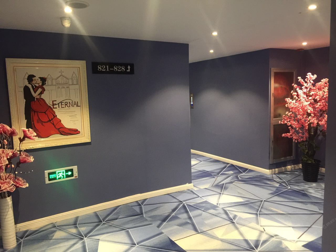 海宁恋芭智慧主题酒店