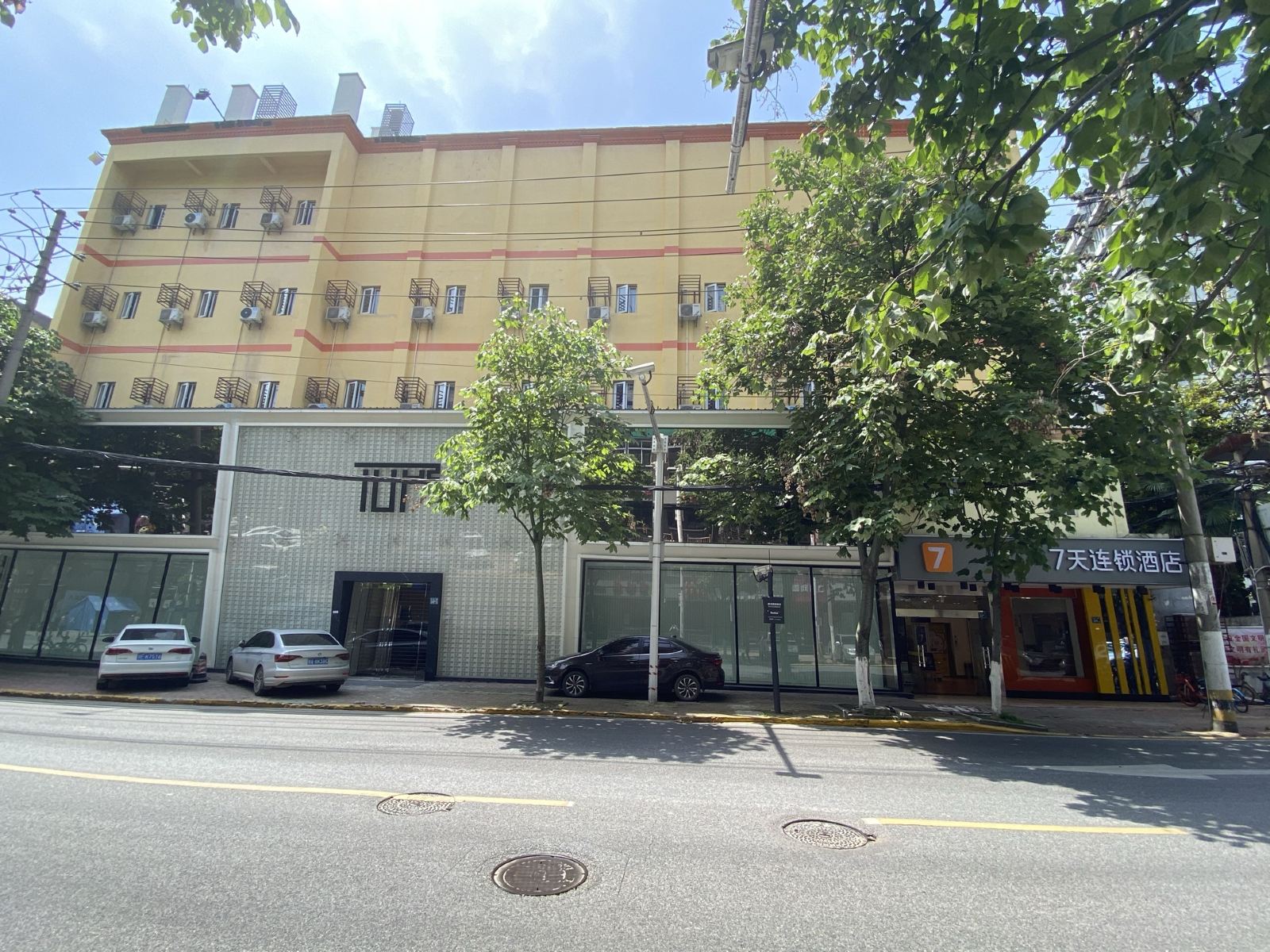 7天连锁酒店(武汉取水楼地铁站万松园店)