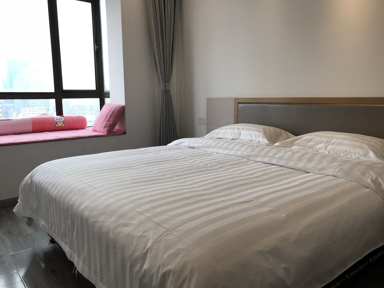 上海俯瞰豪华江景公寓(南崇明路分店)