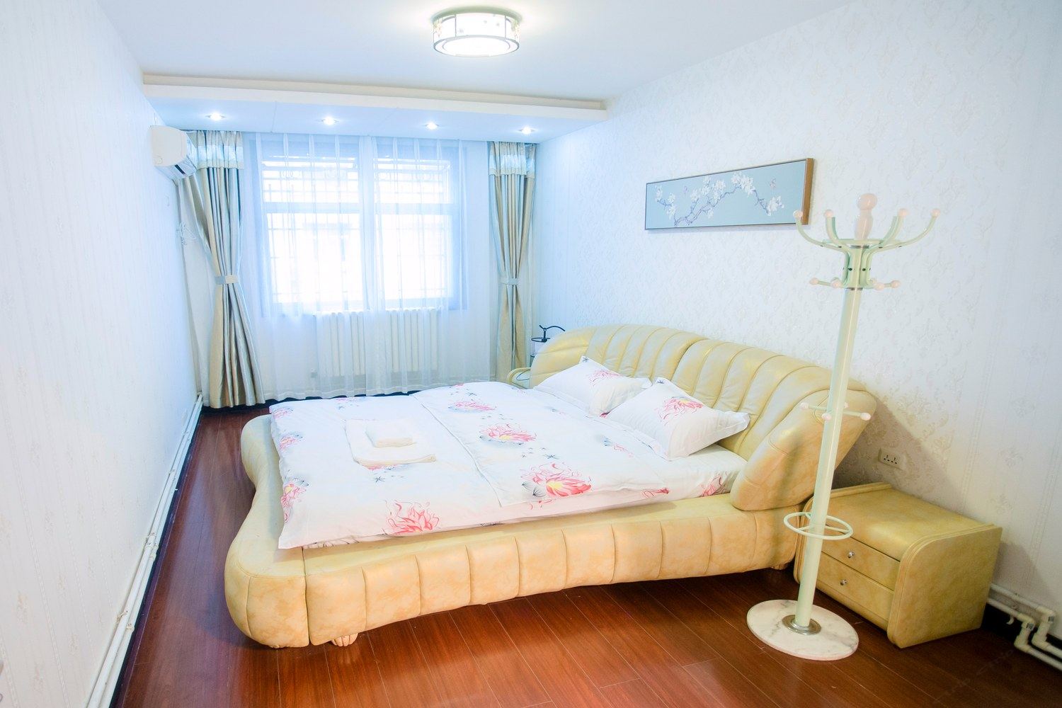 登封一九八二公寓(9号店)