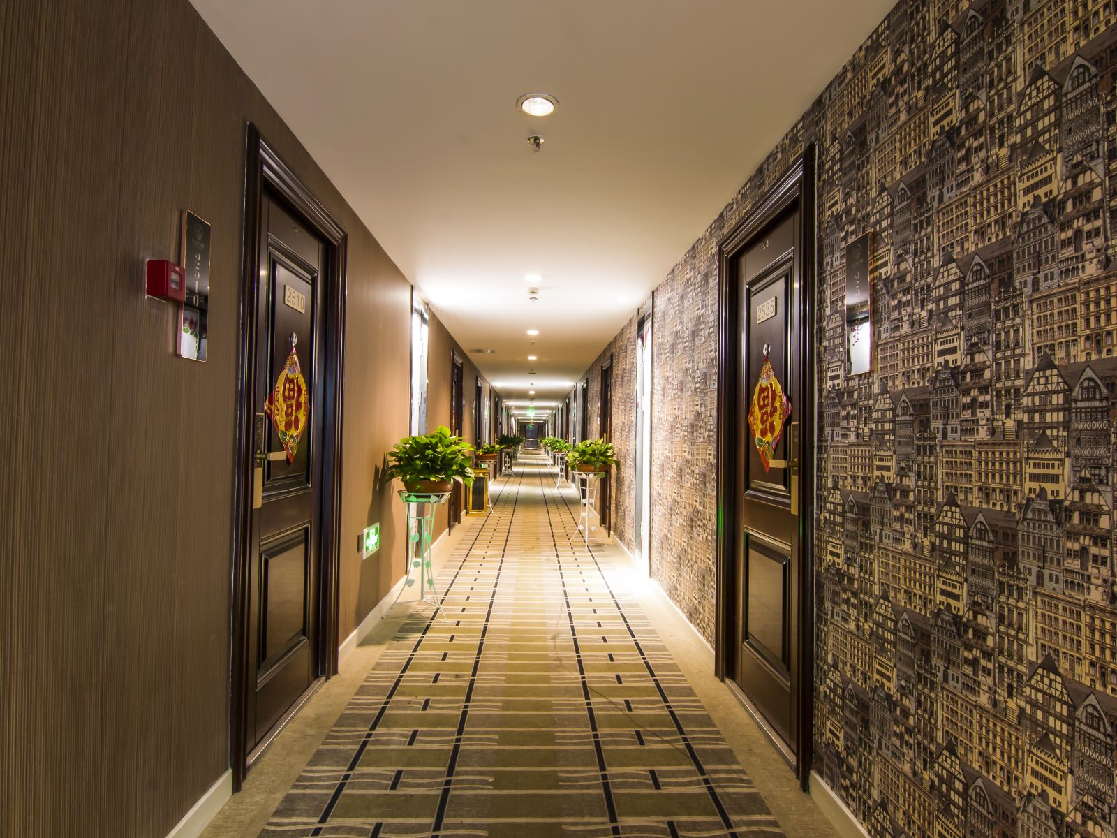 银川莱斯特公寓式酒店