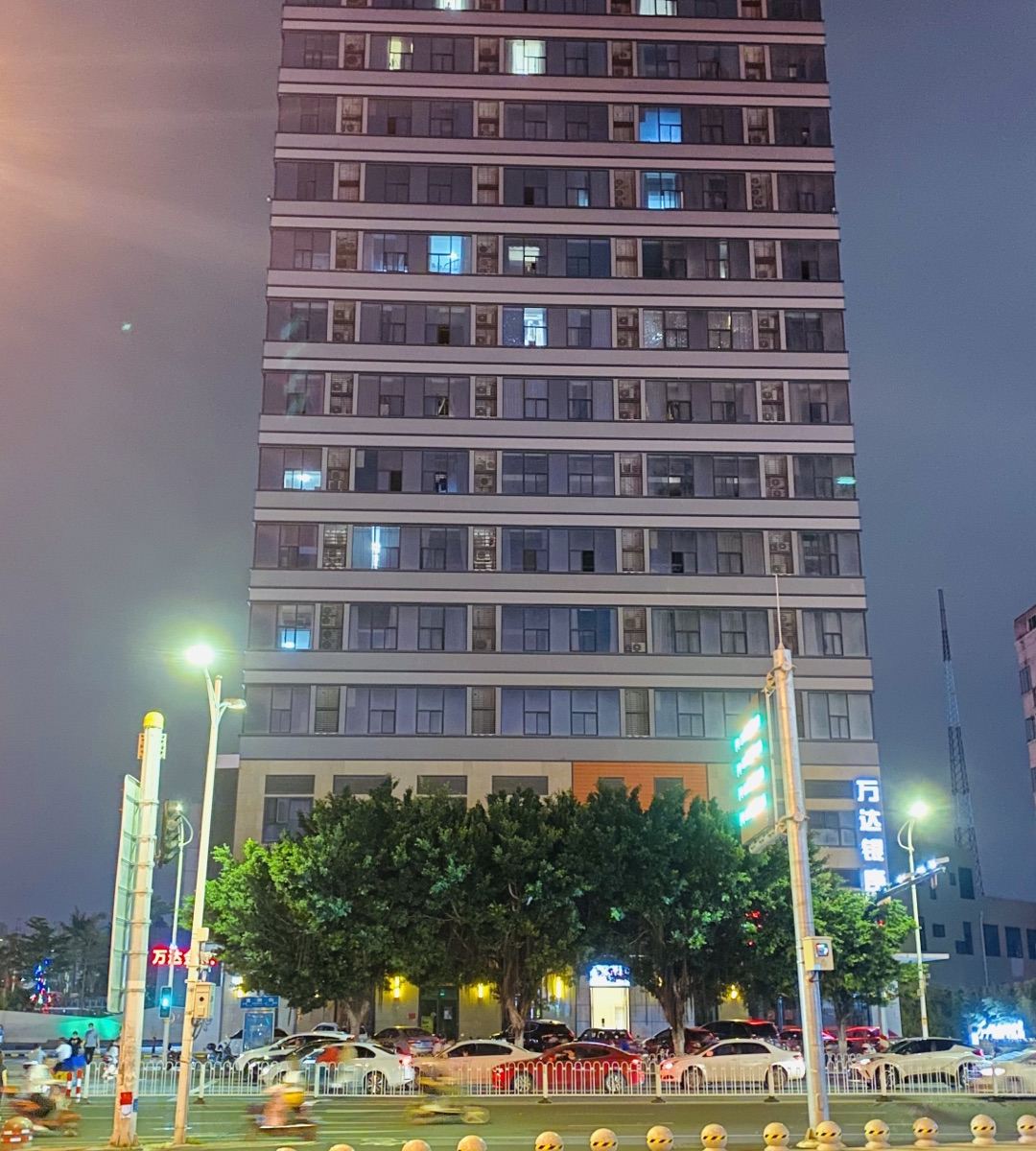 青年阳光精品酒店(泉州浦西万达银座店)