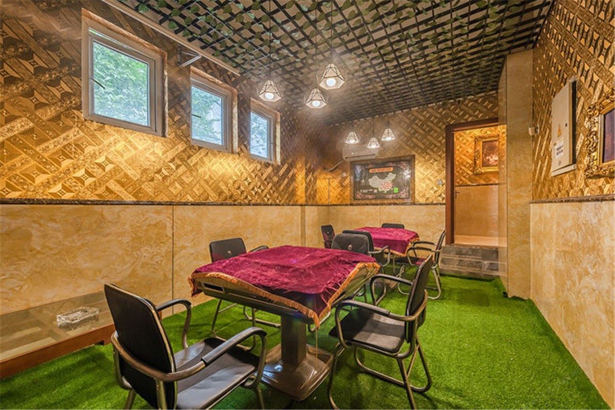 重庆开拓者轰趴别墅（佰富江景高尔夫坐分店）