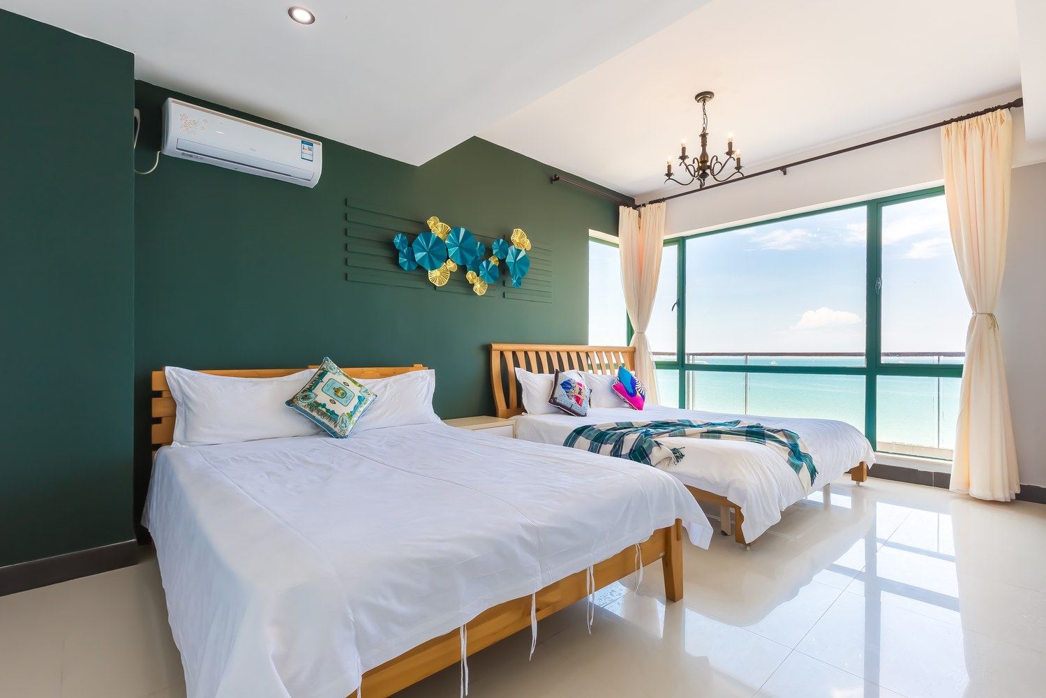 三亚爱梨180℃海景小屋