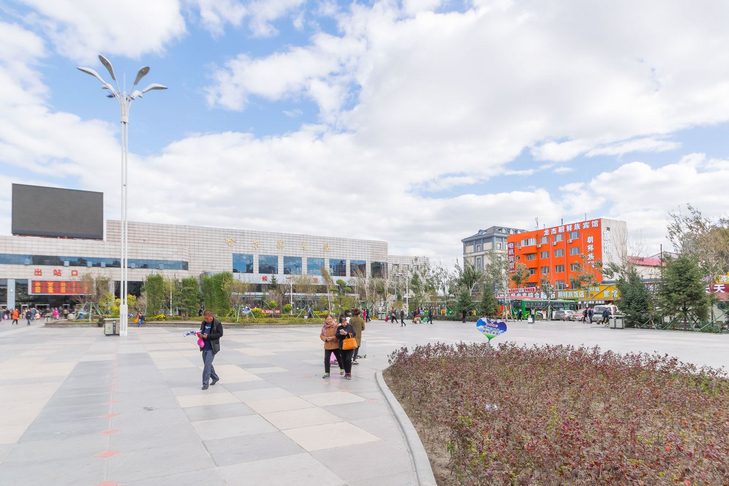 哈尔滨家庭情侣温馨精装两室明厅普通公寓(东直路店)
