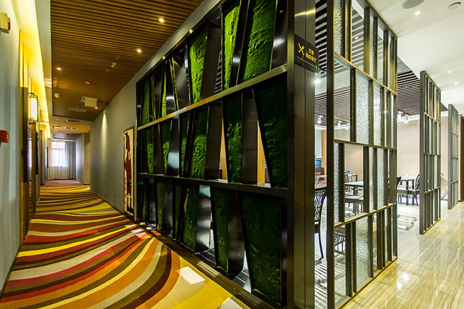 万景酒店(郑州中原万达店)