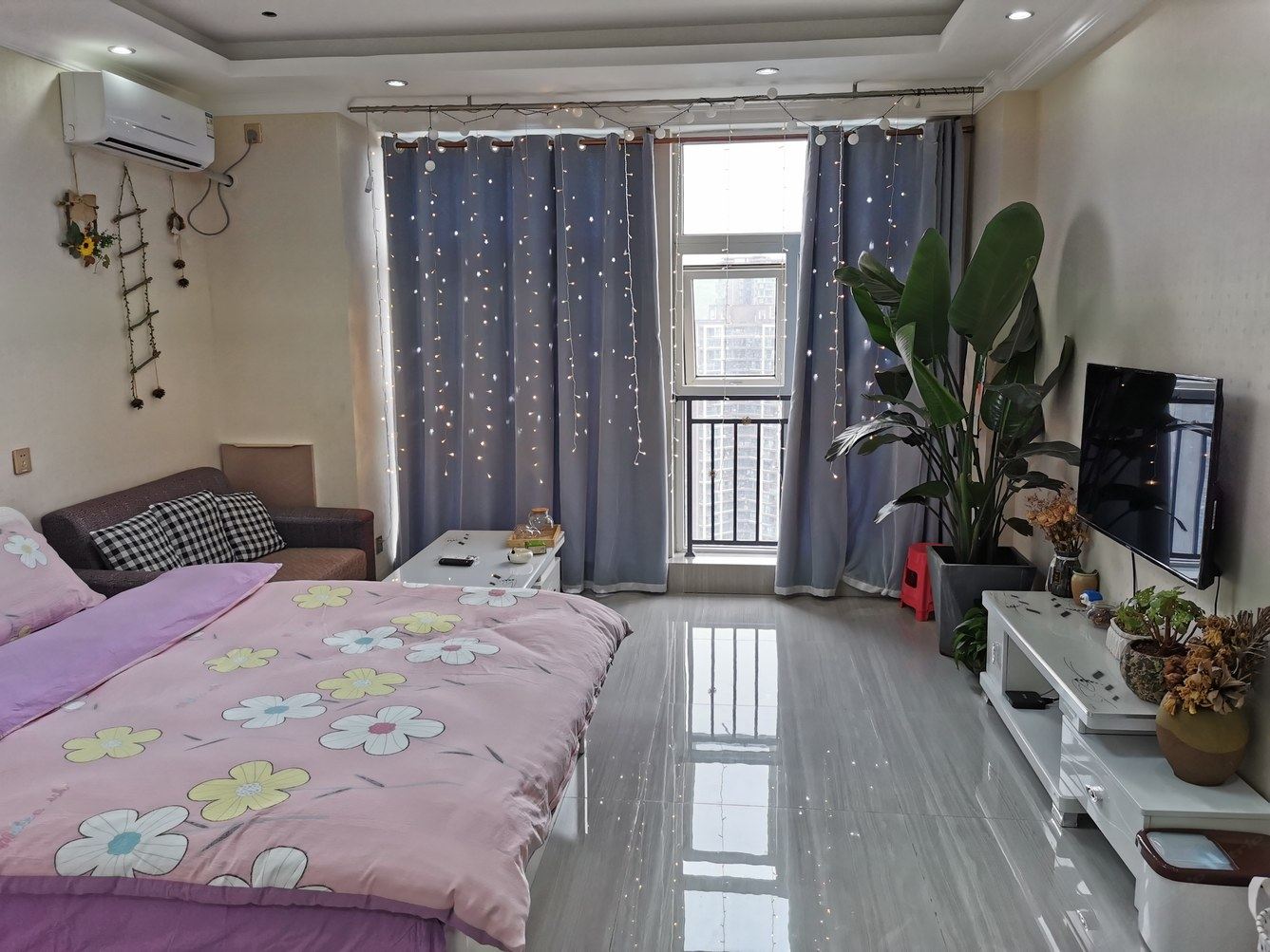 成都爱做梦的女纸公寓(6号店)