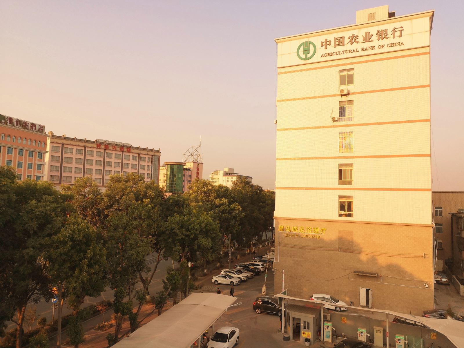 深圳聚福酒店