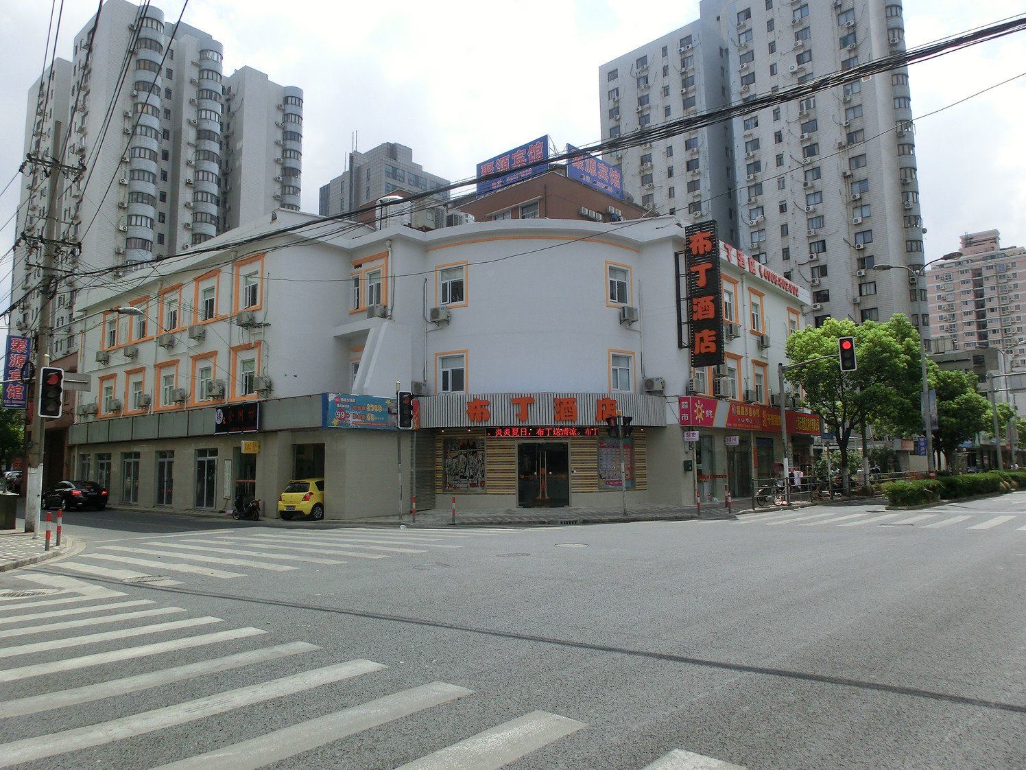 布丁酒店(上海西藏北路大悦城店)
