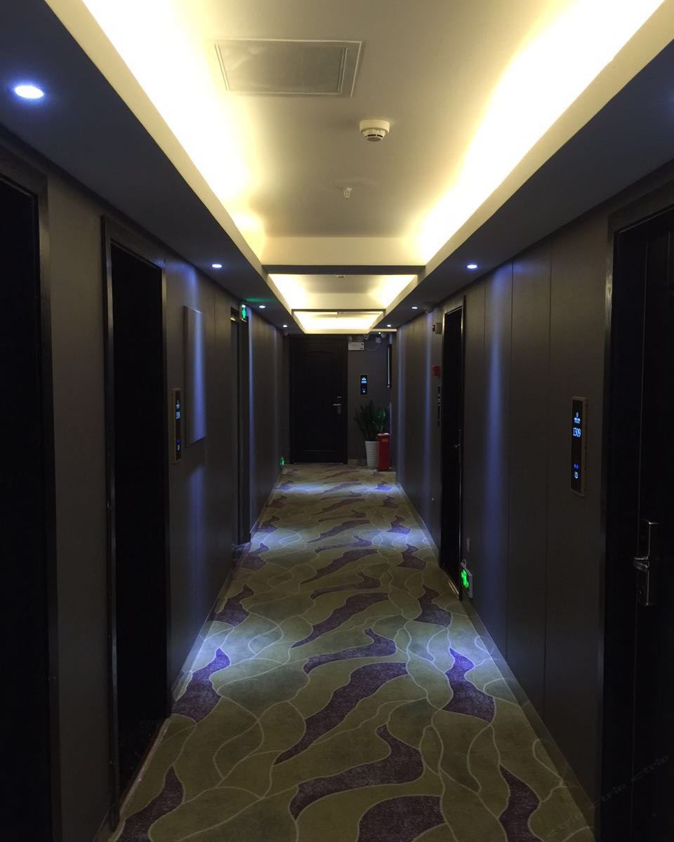 巴中丽都假日酒店