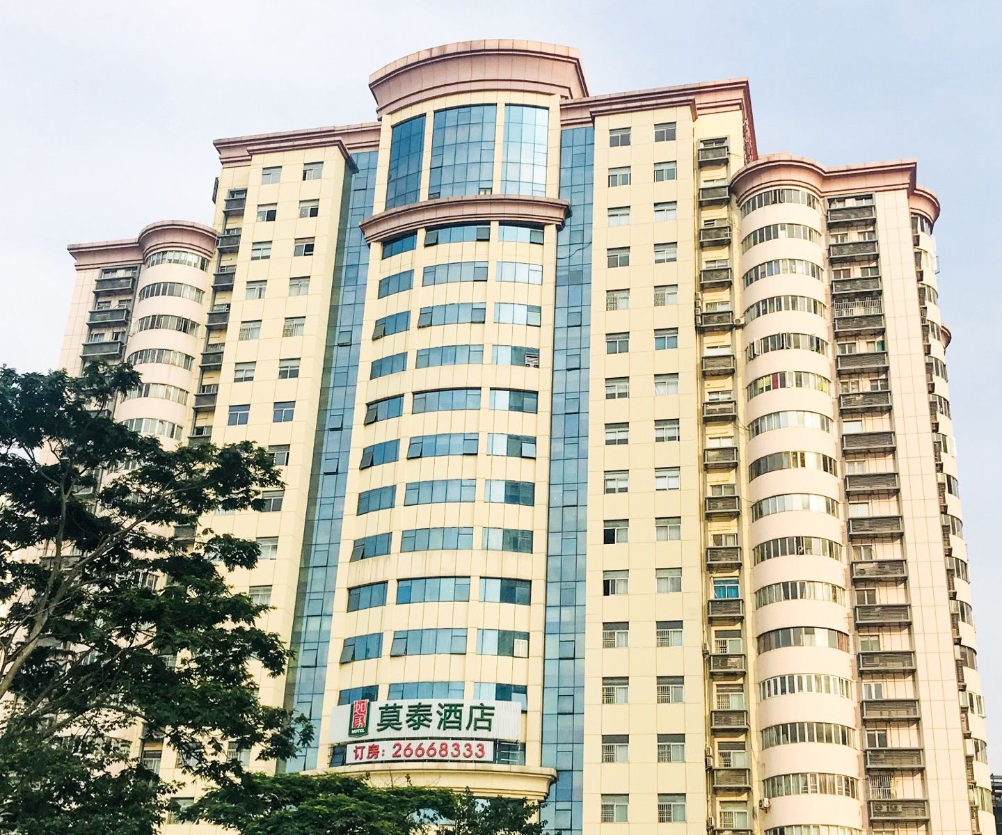莫泰酒店(深圳来福士广场南油地铁站店)