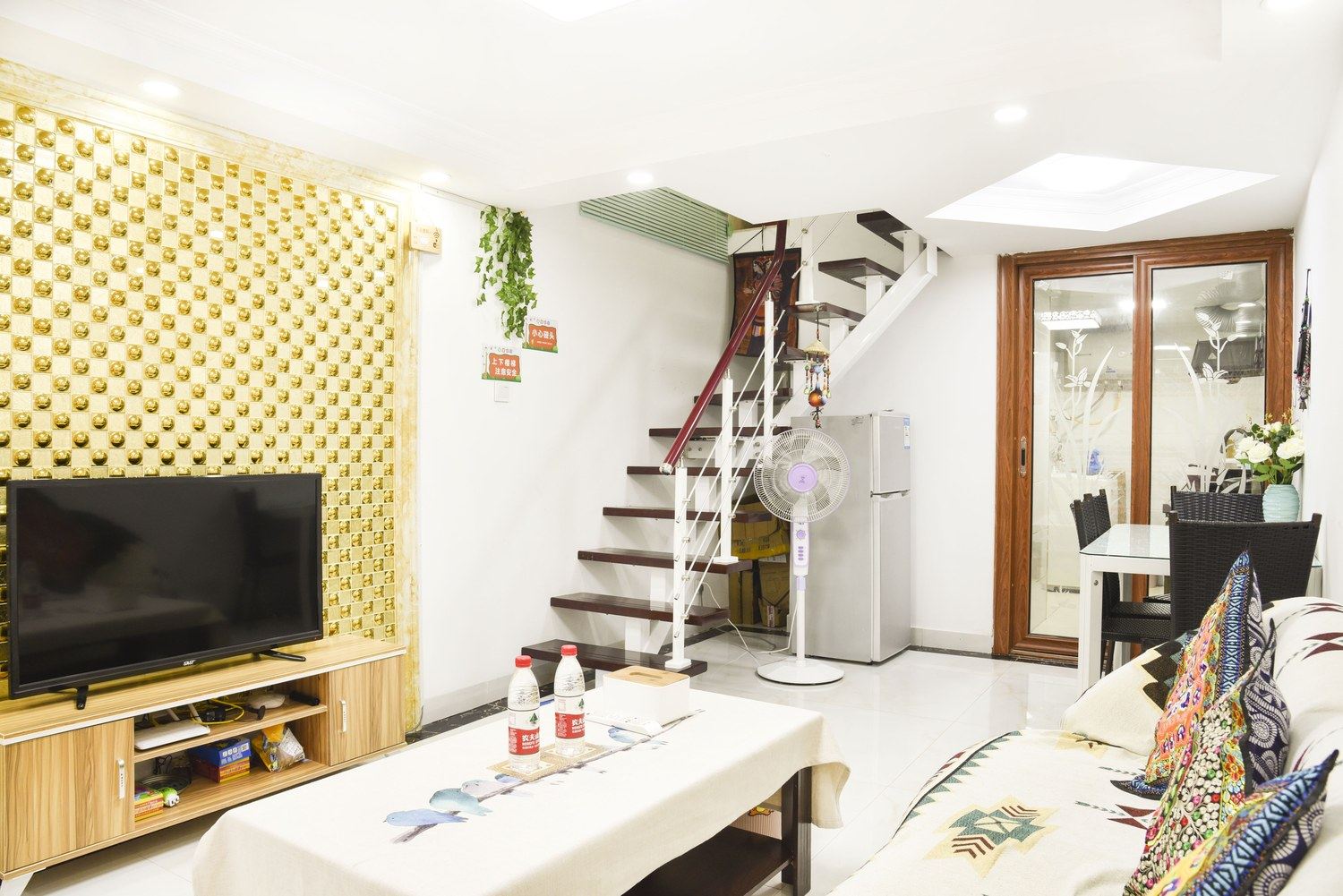 Home123民宿NO.8