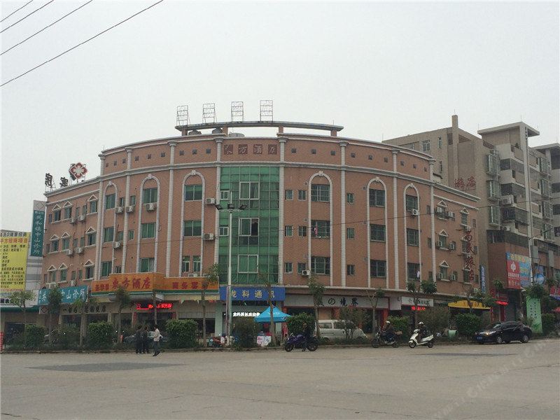 鹤山东方酒店