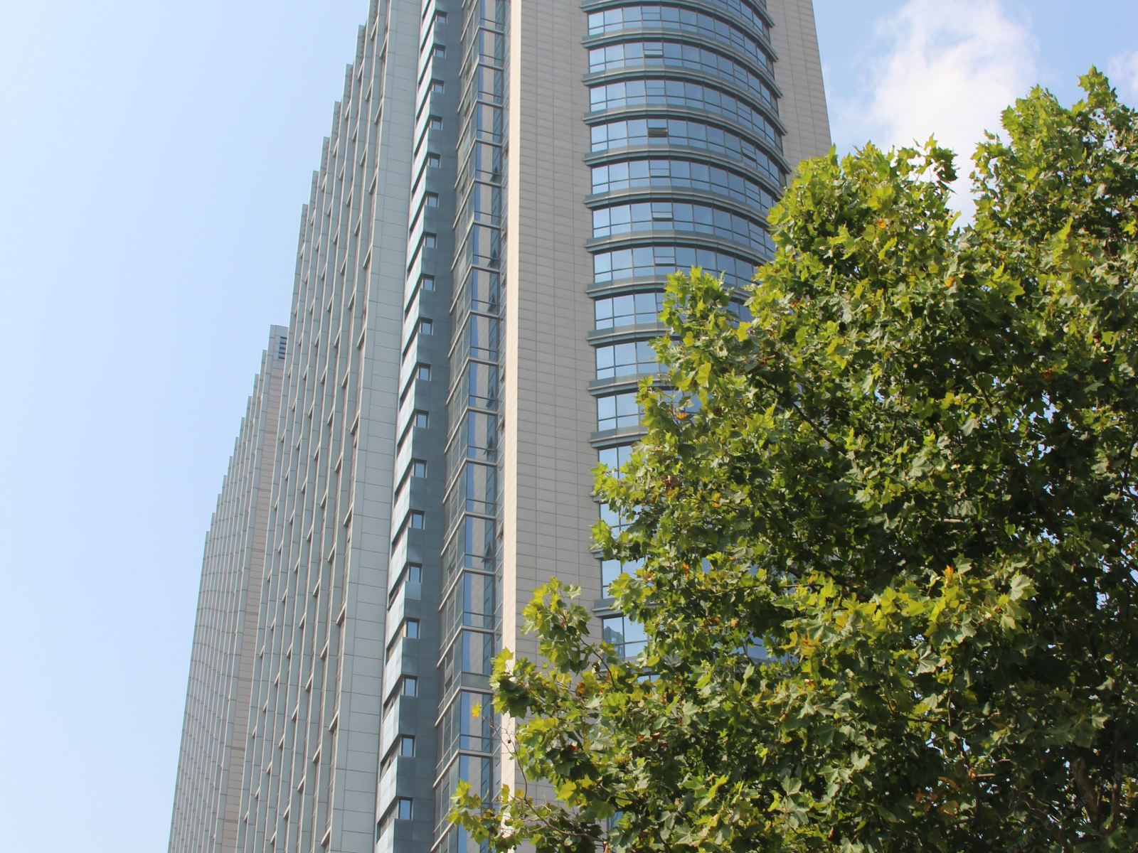 格兰酒店公寓(青岛丽晶御筑店)