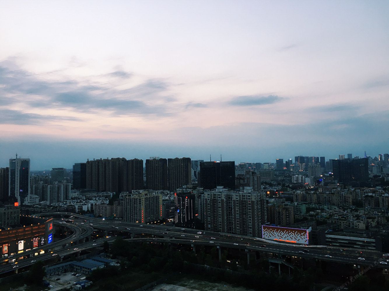 成都娇娇的临湖小屋