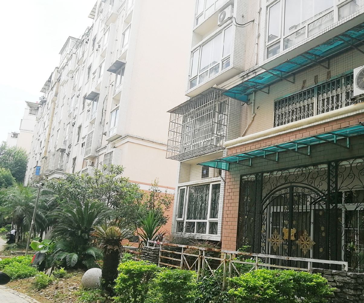 柳州果果城市系列民宿(34号店)