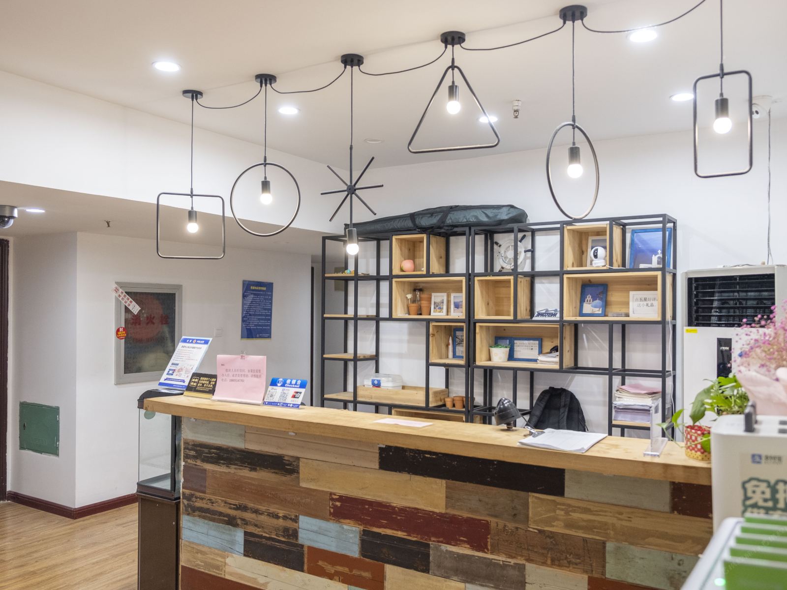 斯维登服务公寓(南京龙江店)